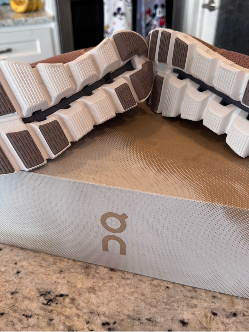 On Running women’s Cloud Shoes — Brown - Picture 4 of 4